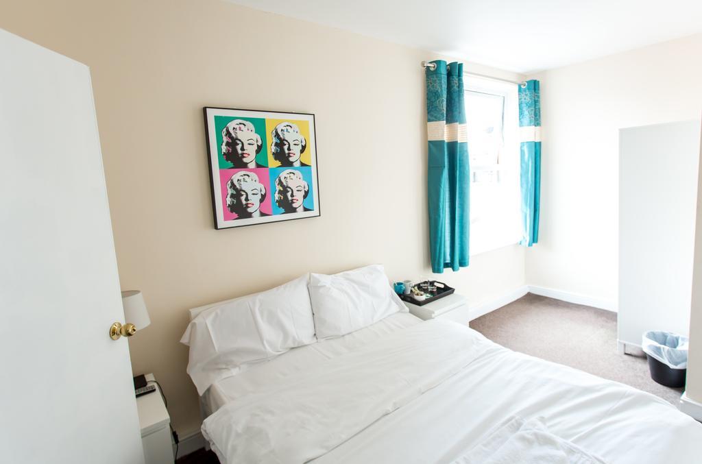 Standard King Room