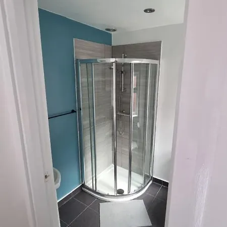 En Suite Room With Kitchen Facilities-3