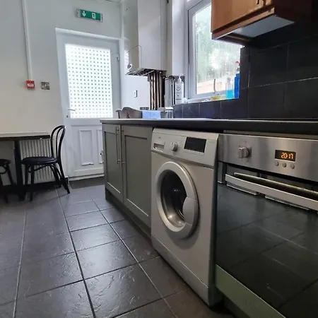 En Suite Room With Kitchen Facilities-2